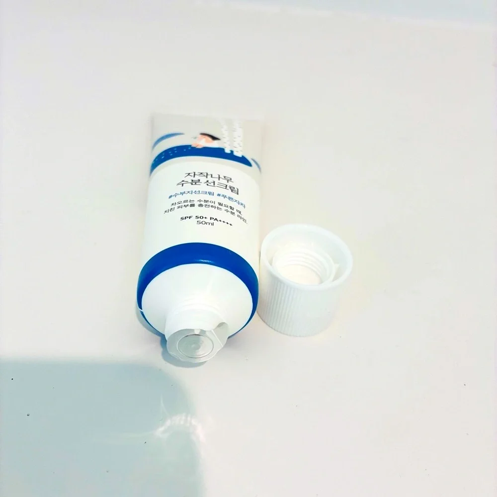 Korean Beauty Set Aqua Squalane Cream+Round Lab SPF+Aestura Cleanser - Picture 6 of 10